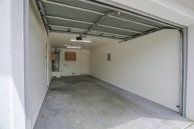 Building Photo - 7020 E Burro Ln