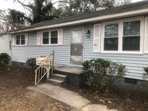 Building Photo - 1403 Hyman Ave