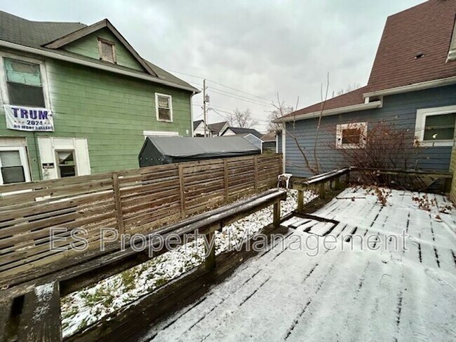 Building Photo - 1502 Lexington Ave