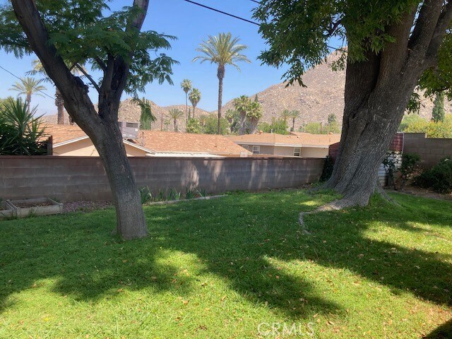 Building Photo - 515 Alta Mesa Dr