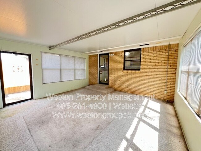 Building Photo - 3912 NW 56th St