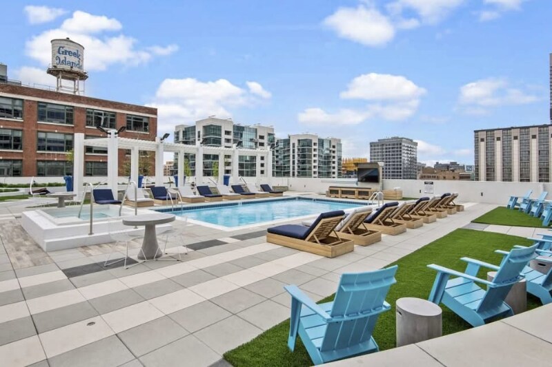 Building Photo - 217 S Halsted St