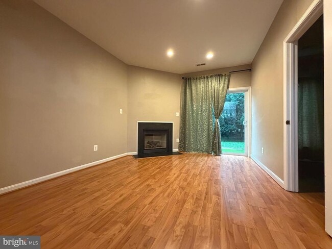 Building Photo - 21831 Ladyslipper Sq