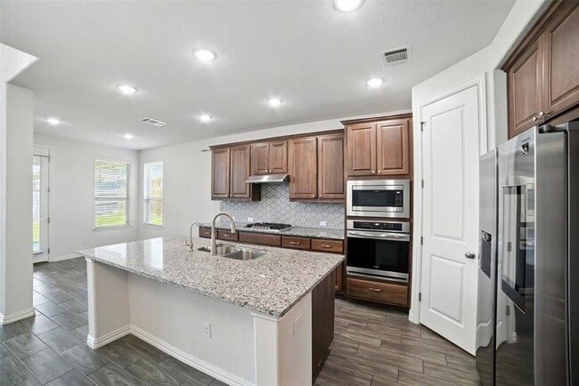 Building Photo - 3054 Columbus Loop