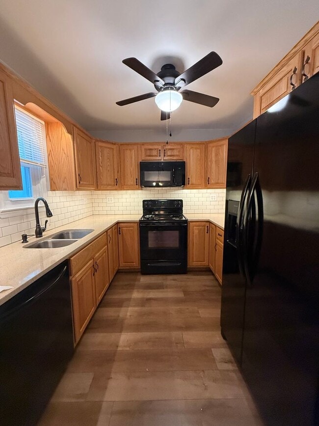 Building Photo - 2 Bed / 1.5 Bath Doylestown Townhome
