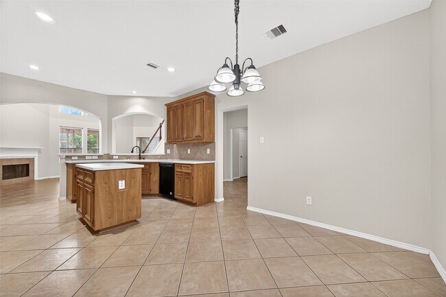 Building Photo - 17611 Haywood Oaks Dr