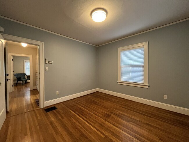 Building Photo - Charming 4-Bedroom Portland Home with Spac...