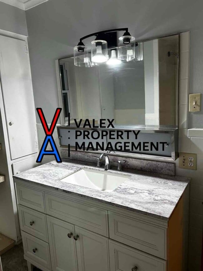 Building Photo - Welcome to your newly remodeled 2-bedroom,...