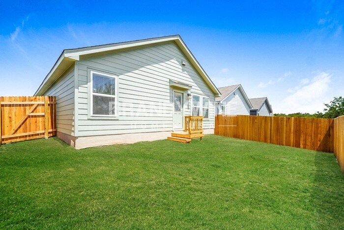 Building Photo - 7243 Winding Fence