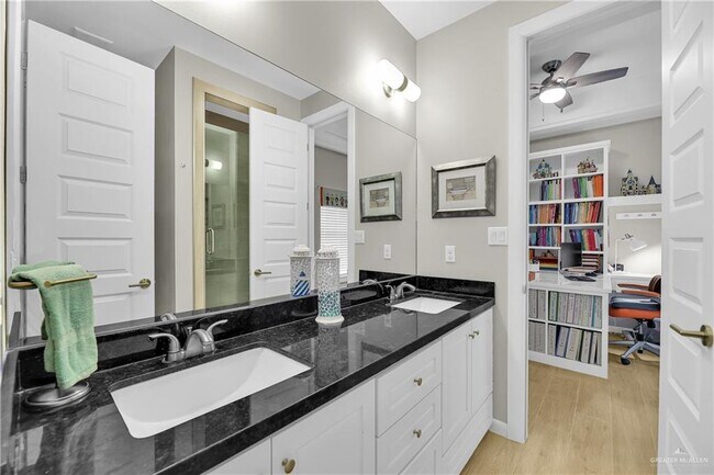 Building Photo - 37 Providence Ave