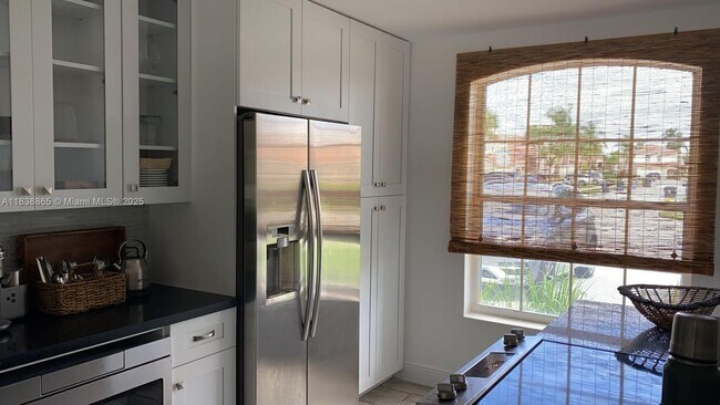 Building Photo - 3800 Miramontes Cir