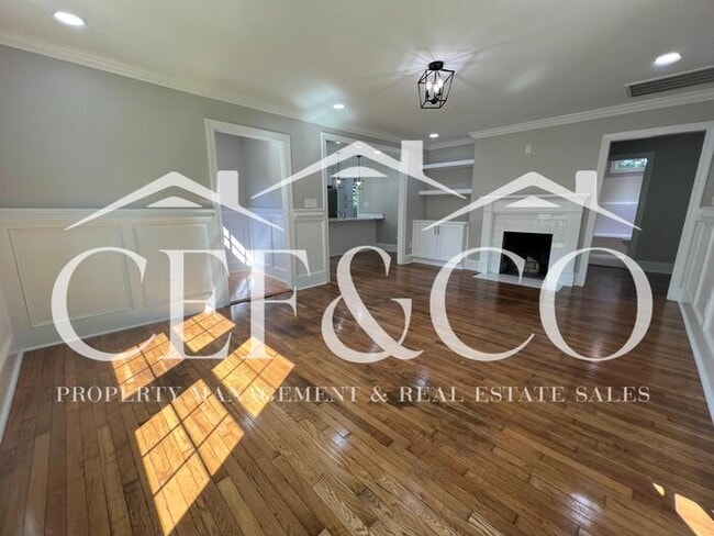 Building Photo - Spacious 3 bedroom home now available in Spartanburg!