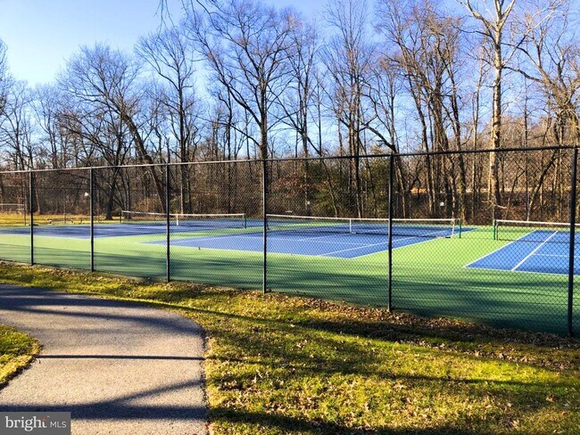 Building Photo - 7716 Hanover Pkwy