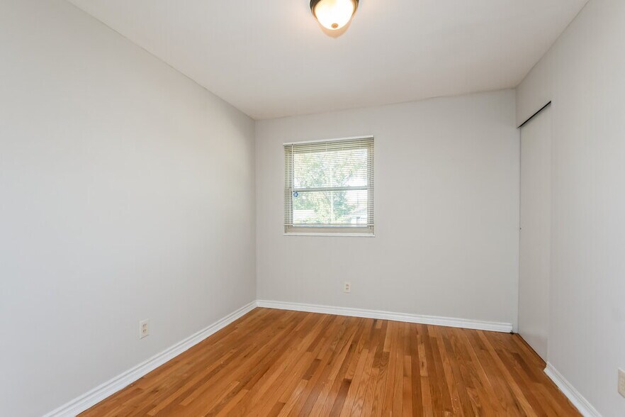 Building Photo - 11166 Prentice Dr