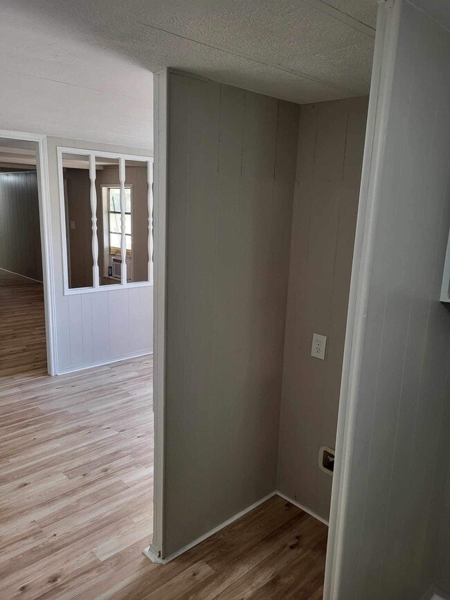 Building Photo - 2607 Co Rd 3204