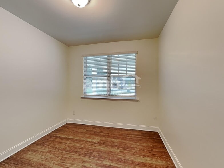 Building Photo - 103 Garrison Grv Ct