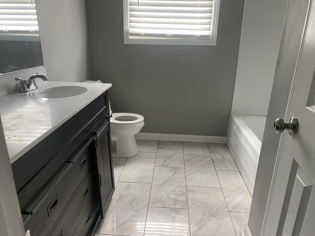 Building Photo - 255 Roberson Rd