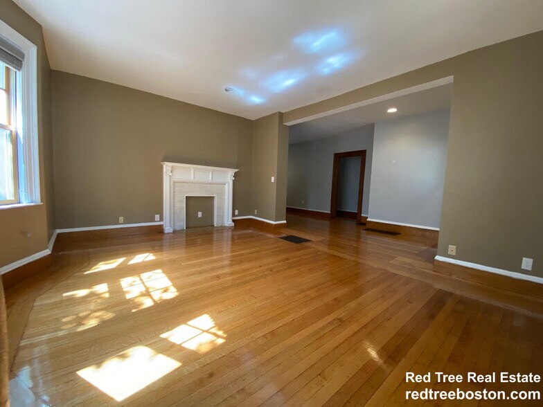 Primary Photo - 26 Kilsyth Rd