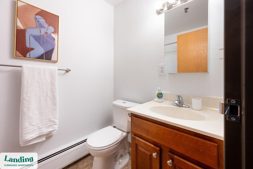 Building Photo - 45 Willow St