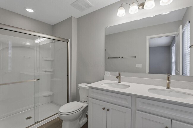 Building Photo - 3832 Old Glory Lp