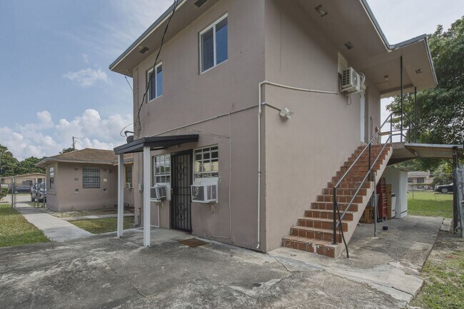 Building Photo - 2911 NW 132nd Terrace