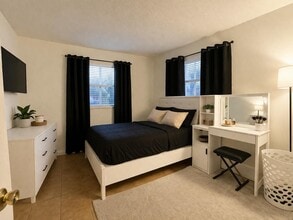 Building Photo - 4130 SW 20th St