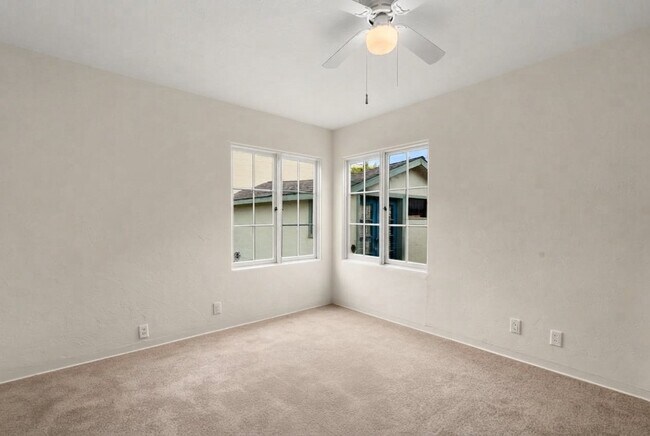 Building Photo - 4855 Crystal St