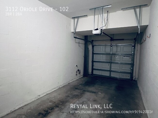 Building Photo - 3112 Oriole Dr