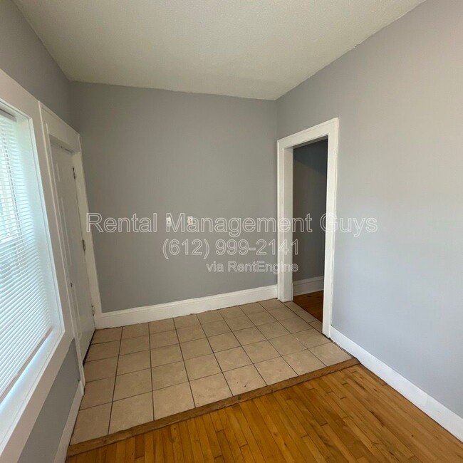 Building Photo - 2931 N Bryant Ave