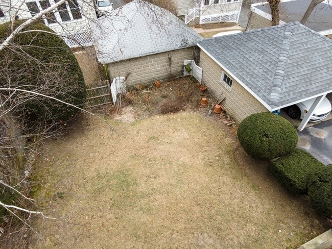 Building Photo - 119-121 Highland Ave