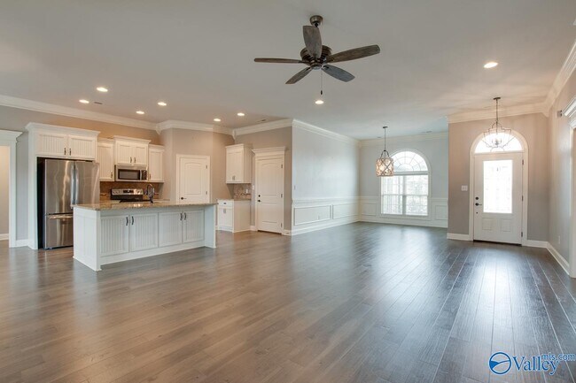 Building Photo - 13697 Callaway Dr