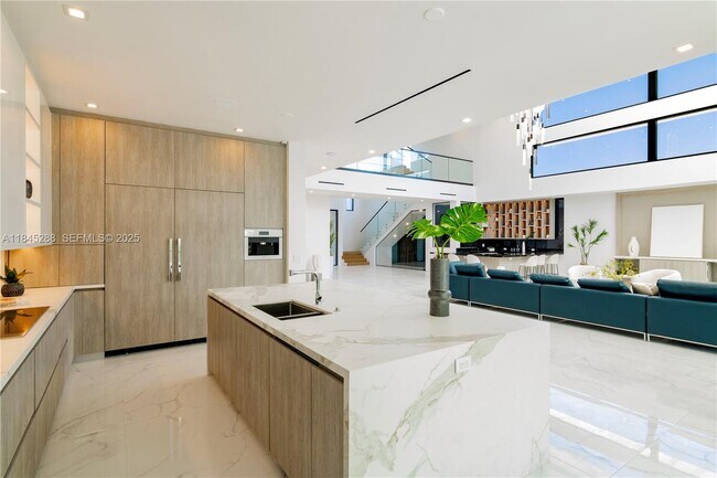 Building Photo - 1248 NE 89th St