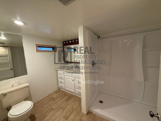 Building Photo - 103 Caliche St