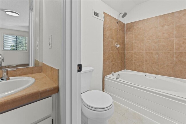 Building Photo - Renovated 4-bdrm, 2-bath Tualatin home—Corner lot, fenced yard, & prime location