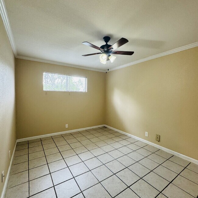 Building Photo - Spacious 2-Bedroom | 1 Bathroom Apartment at The Legacy in Nederland, TX!