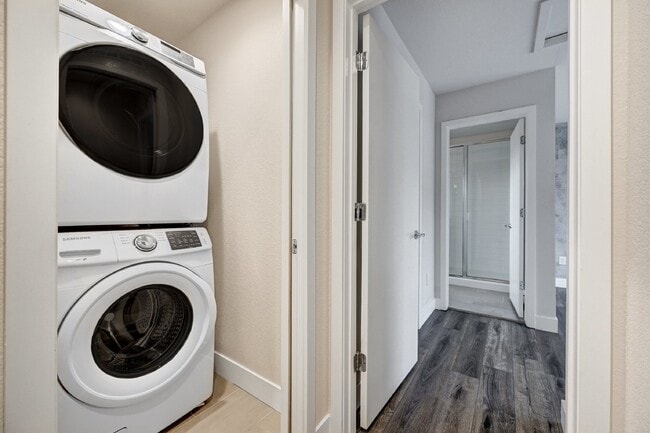 Building Photo - $2,695.95- 3 bed, 3.5 bath located in Lakewood with AC, and In Unit Laundry!