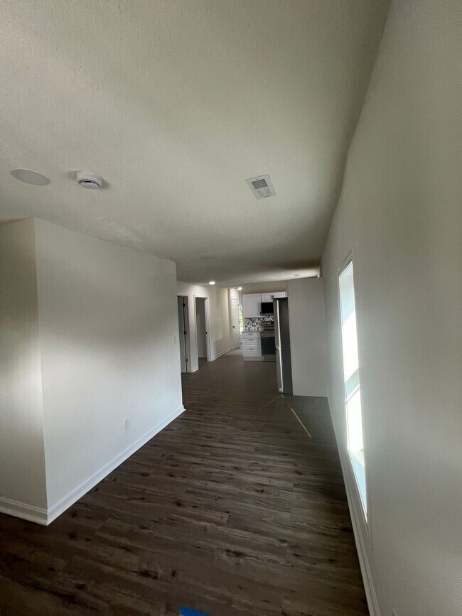 Building Photo - 45 Granite St