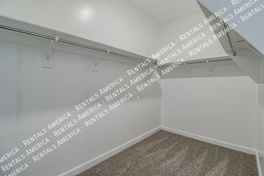 Building Photo - 8482 W Sonoma Way