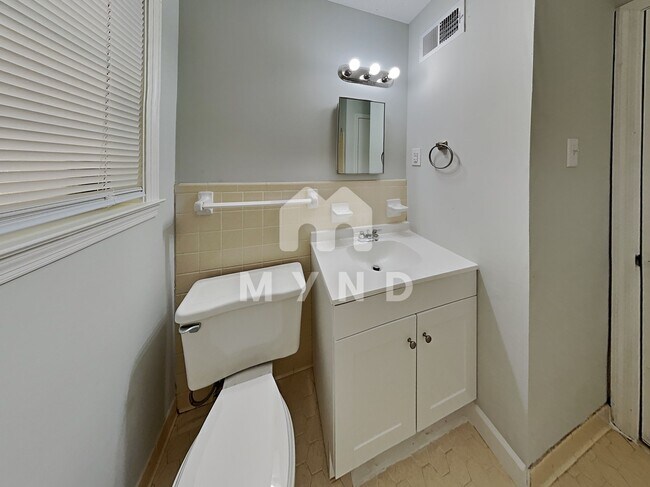 Building Photo - 3657 Prince Andrew Cv