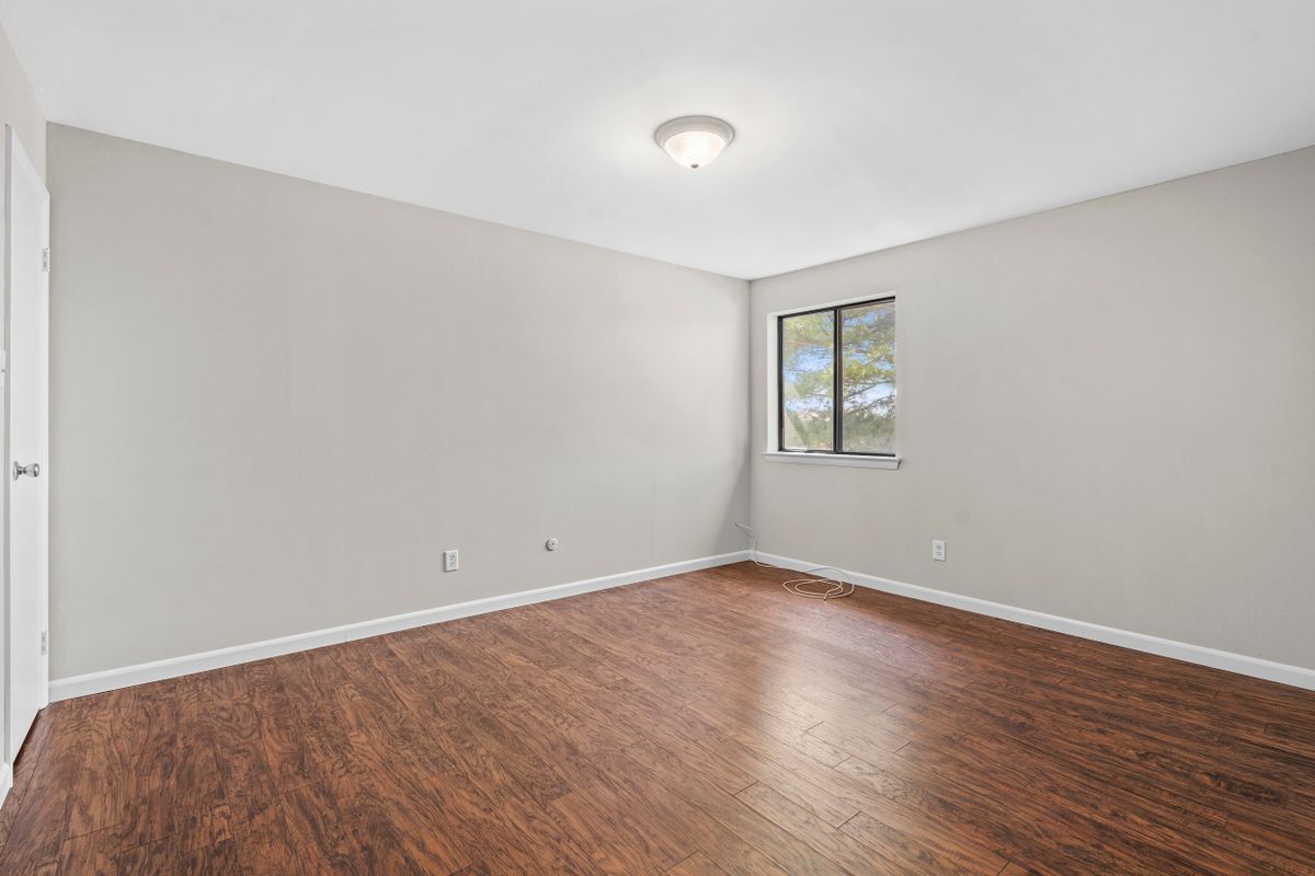 Building Photo - 9496 Convent Ln