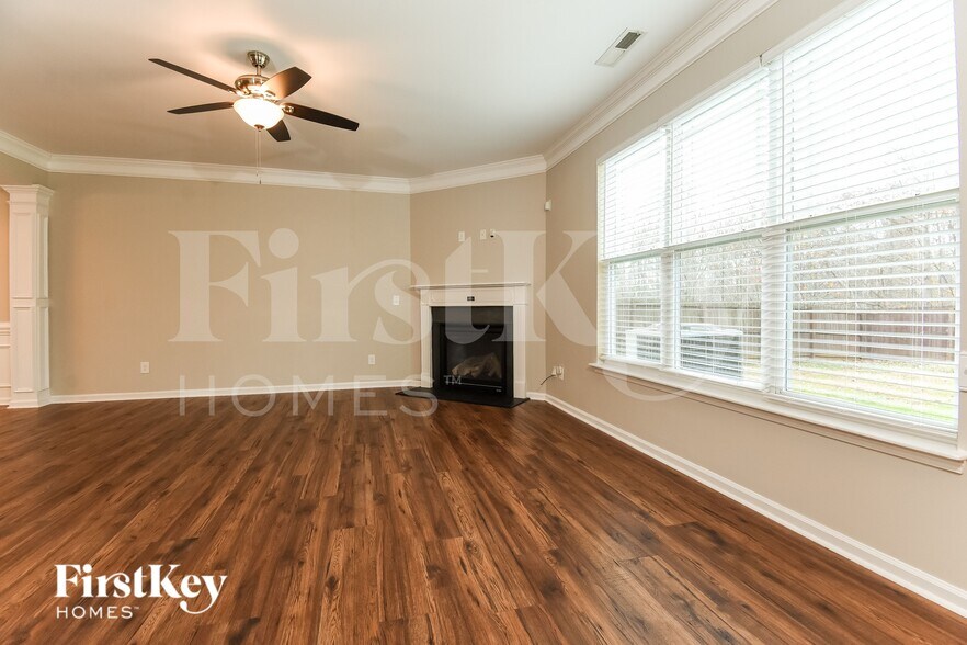 Building Photo - 2814 Chari Park Ln