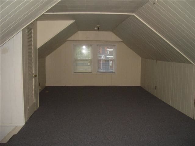 Building Photo - 604 12th Ave