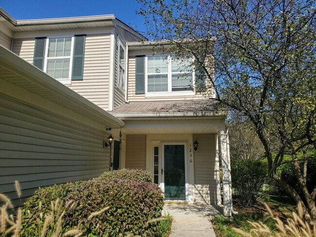 Building Photo - 1236 Brookdale Dr