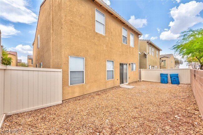 Building Photo - 5555 W Sun Temple Ave