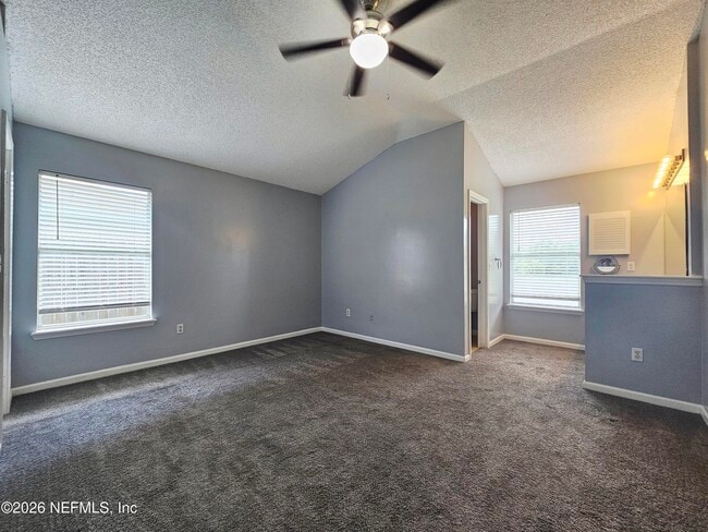 Building Photo - 13041 Staffordshire Dr S