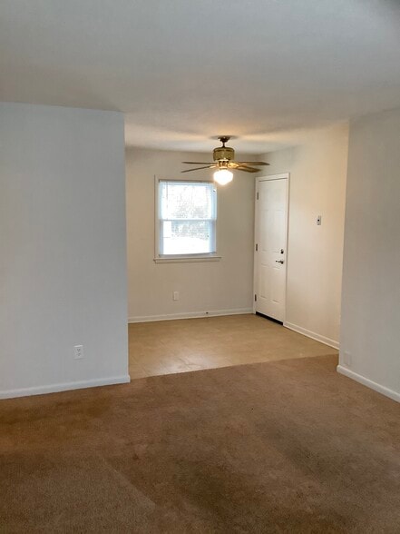 Building Photo - 5113 Valiant Drive