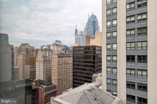 Building Photo - 1420 Locust St