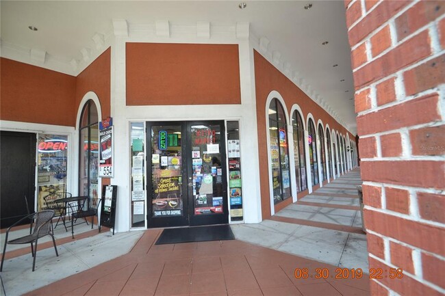 Building Photo - 1810 E Palm Ave
