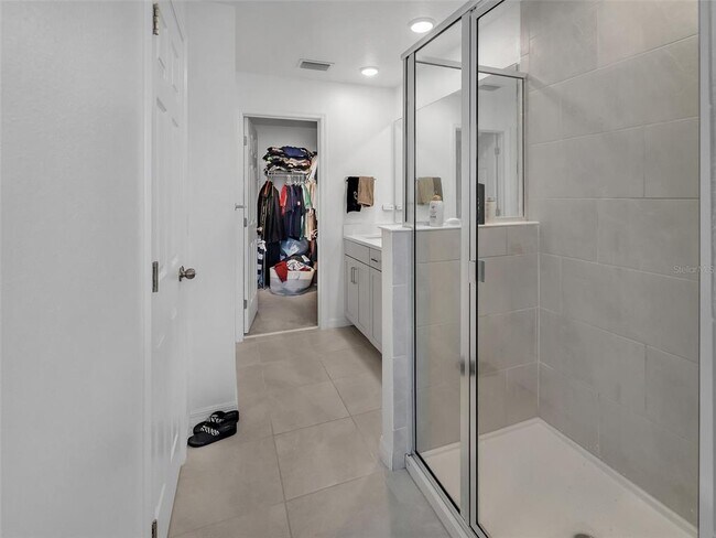 Building Photo - 11761 Tidal Aly