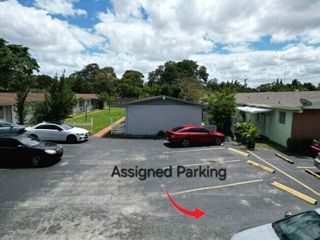 Building Photo - 2640 Pierce St